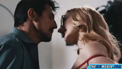 Romantiškas seksas su išdykusia blondine